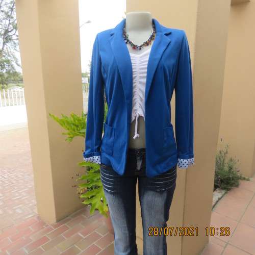 Versatile royal blue long sleeve open hanging jacket with collar by LEGIT size 32/8.Polyester/rayon.
