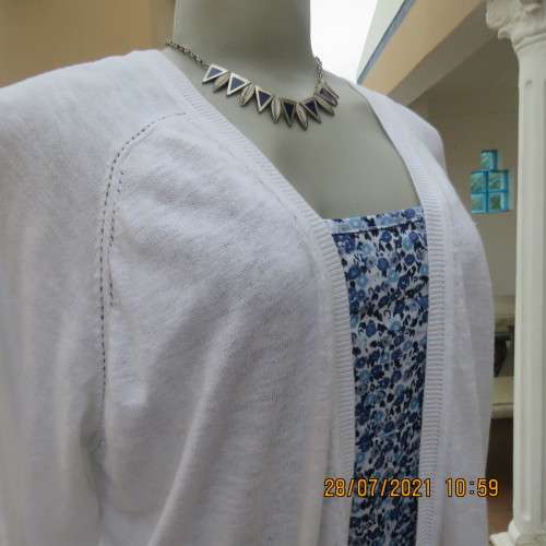 Fab.white long sleeve 100% cotton slub knitted cardigan.Button down.Two pockets.WOOLWORTHS 42/44