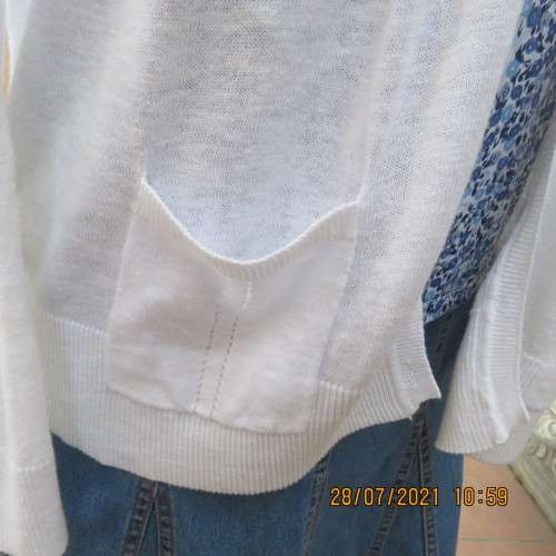 Fab.white long sleeve 100% cotton slub knitted cardigan.Button down.Two pockets.WOOLWORTHS 42/44