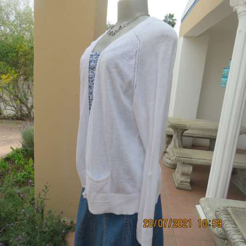Fab.white long sleeve 100% cotton slub knitted cardigan.Button down.Two pockets.WOOLWORTHS 42/44