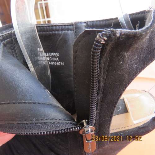 High quality DAVID AARON  peep toe black chunky heel booties size 5.5. Suede strappy uppers.As new.