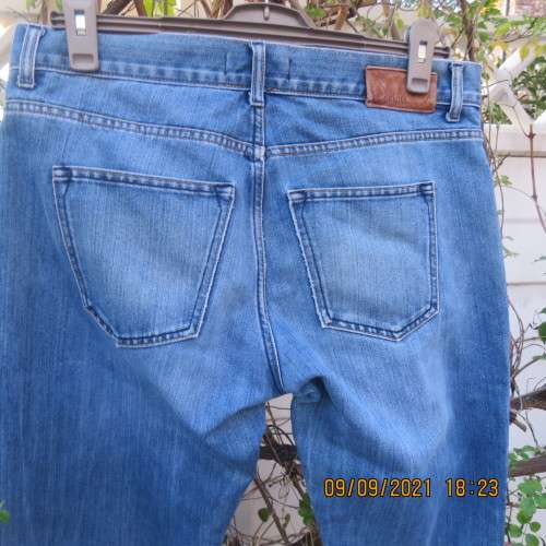 Men`s RE straight legged jeans size 38. Inside leg 84 cm. Durable polycotton denim fabric. Good cond