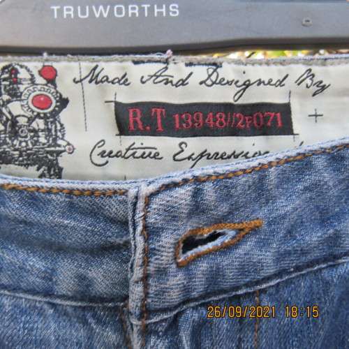 Fashion creative RT blue denim men`s jeans size 36 to 38.Two sets of pockets front.One set at back