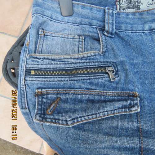 Fashion creative RT blue denim men`s jeans size 36 to 38.Two sets of pockets front.One set at back