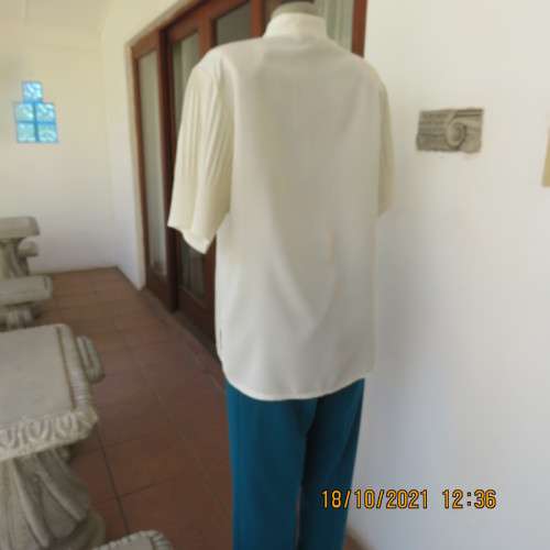 Stunning light cream luxury embroidered vintage size 42/18 blouse by WAH FAT..Perm.pleated sleeves.