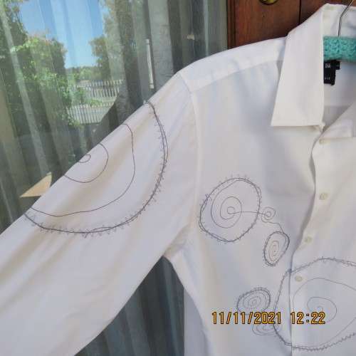 Modern Men`s long sleeve 100% cotton shirt with graphic embroidery.Size M slim fit..chest 109cm.