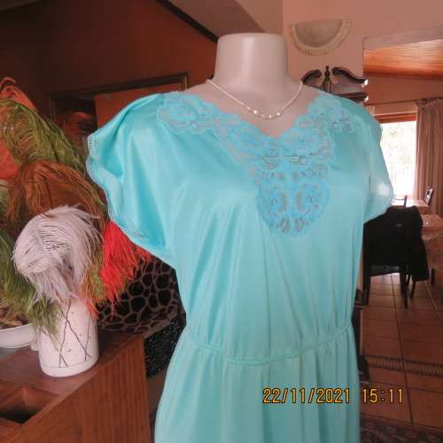 Feminine long aquamarine sexy 100% nylon nighty by SHELLEY size 36/12.Lace decoration.As new