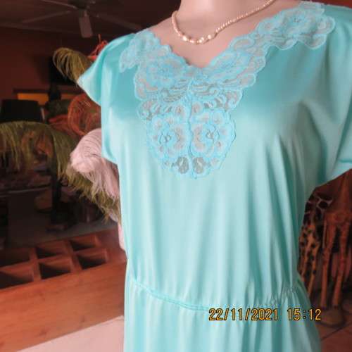 Feminine long aquamarine sexy 100% nylon nighty by SHELLEY size 36/12.Lace decoration.As new