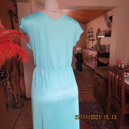 Feminine long aquamarine sexy 100% nylon nighty by SHELLEY size 36/12.Lace decoration.As new