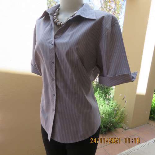 Classic elegant silvergrey button down short sleeve top with thin white stripes.Size 40/16 by BARRON