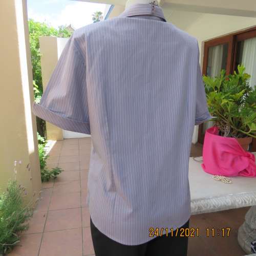 Classic elegant silvergrey button down short sleeve top with thin white stripes.Size 40/16 by BARRON