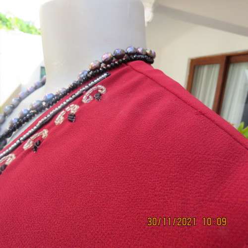 Glam richly embellished DOLCE and CABBANA ruby red sleeveless top size 36/12.Black underlay.As new