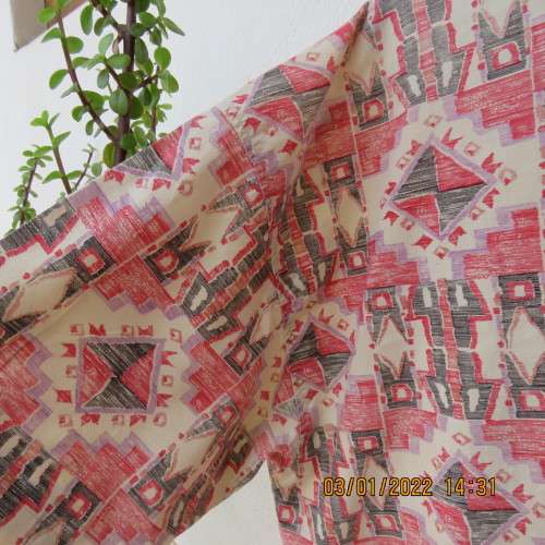 High quality WRANGLER  Santa Cruz short sleeve casual men`s shirt size XXL in cream/red/grey print.