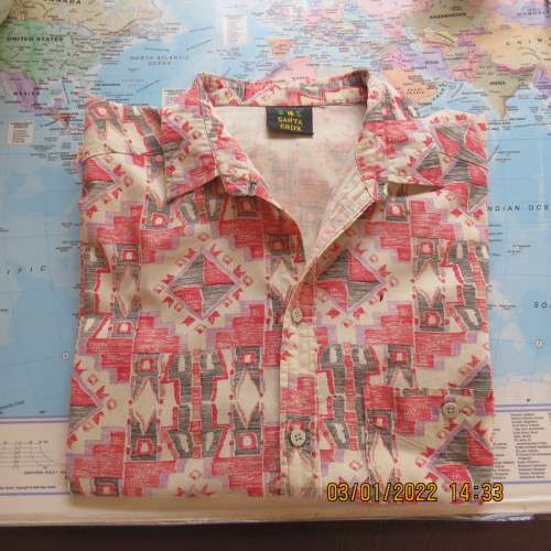 High quality WRANGLER  Santa Cruz short sleeve casual men`s shirt size XXL in cream/red/grey print.