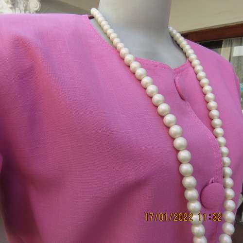 Box style fuscia pink short sleeve top/jacket by MARLICO size 36/12.Close with large covered buttons