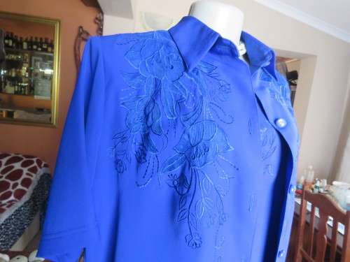 Fabulous persian blue 2 pc blouse set with luxury embroidery.Cami and button down blouse.Size 40