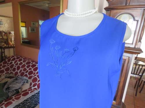 Fabulous persian blue 2 pc blouse set with luxury embroidery.Cami and button down blouse.Size 40