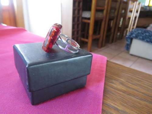 Amazing MURANO glass ring in rust and gold. Ring self Rhodium plated and size adjustable.Never used.