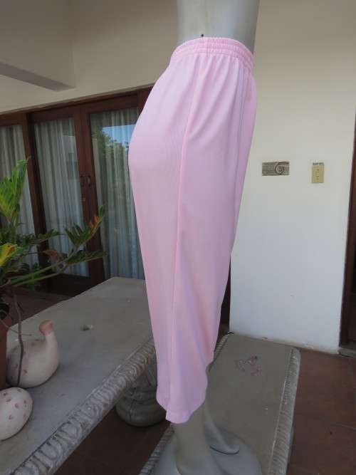 Comfy light rose pink corded polyester stretch cropped pants in size 42/18 by ENRICH from Thailand.