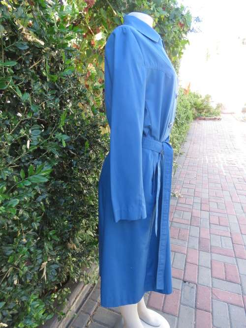 As new original RUDCO light weight steel blue chesterfield button down coat size 38/14.With belt.