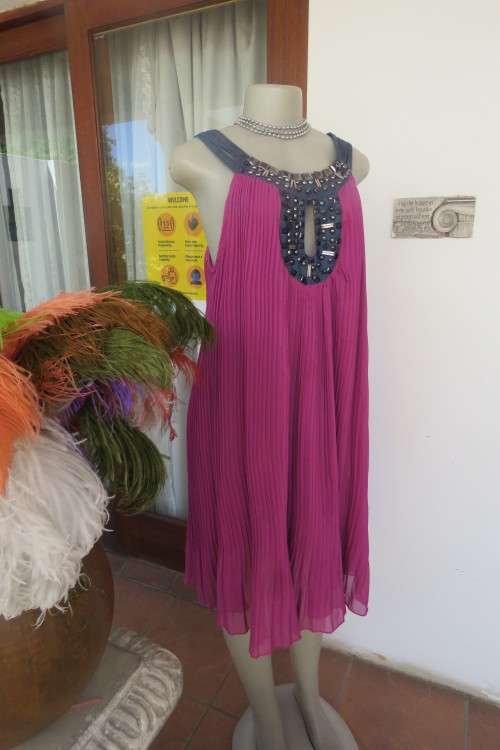 Sexy violet colour smart casual permanent pleated loose fully lined dress size 36/38.Denim neckline.