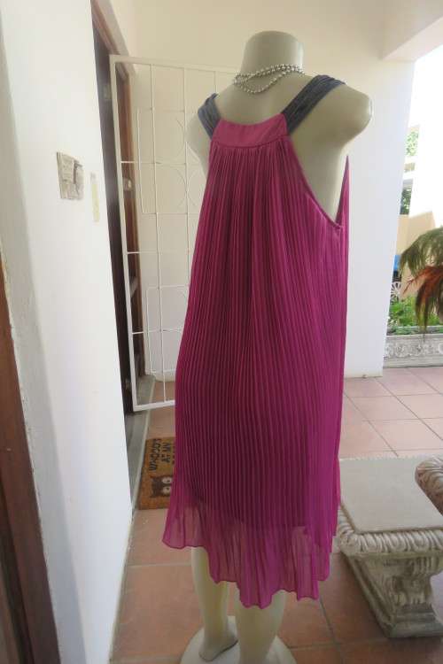 Sexy violet colour smart casual permanent pleated loose fully lined dress size 36/38.Denim neckline.