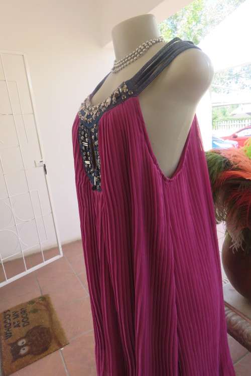 Sexy violet colour smart casual permanent pleated loose fully lined dress size 36/38.Denim neckline.