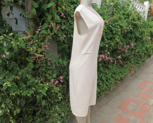 Very smart new slip over dress in light cream size 36/12 by MASSUMI.Sleeveless.Underarm inlays.