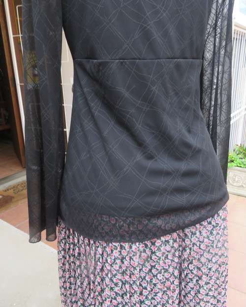 Sexy,smart soft draped black polyester empire long sleeve top size 36/12 by OASIS. As new.