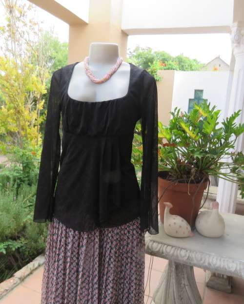 Sexy,smart soft draped black polyester empire long sleeve top size 36/12 by OASIS. As new.