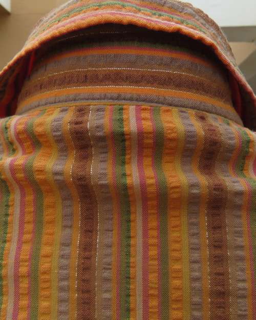 Unique long striped button down top in autumn colours and gold thread.By FOSHINI size 40/16.Hip band