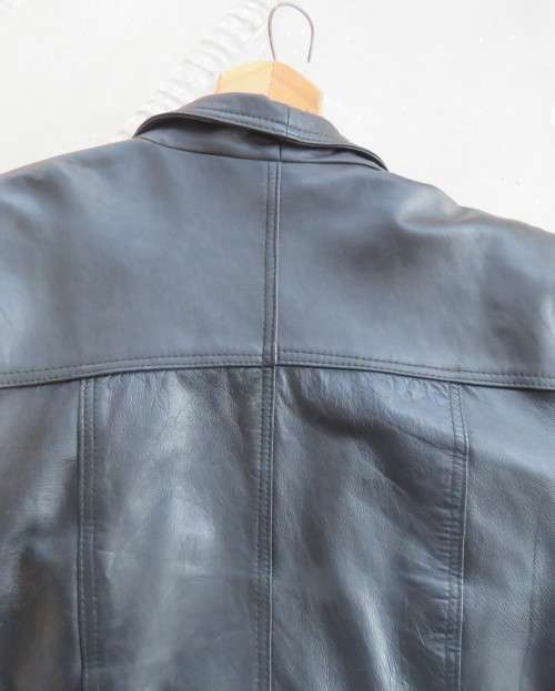 Genuine leather black Men`s jacket authentic original design.By HUSKY size 2XL.Pockets galore.As new