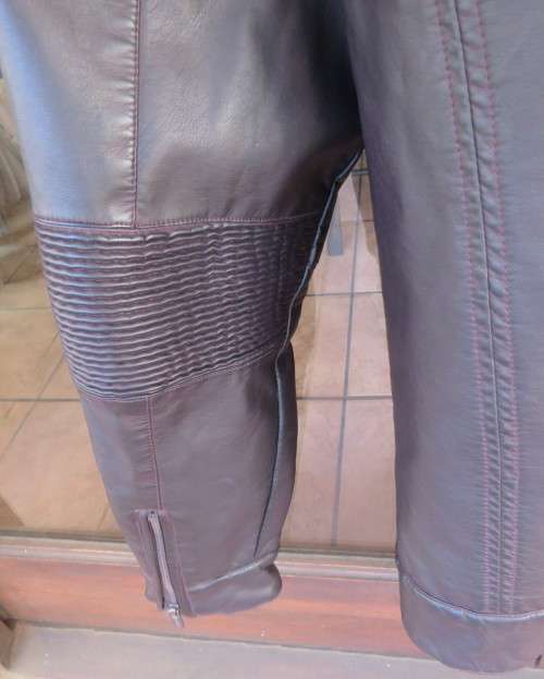 Men`s choc brown faux leather bikers zip-up jacket size MED.(105cm) by IDENTITY. New condition.