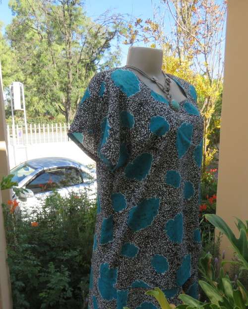 STUDIO-1 silky polyester black-white dropped waist vintage dress with jade flowers Size 36.