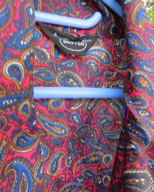 Handsome dark red/navy paisley patterned fold over long sleeve men`s night gown.Size S by SKIPPER
