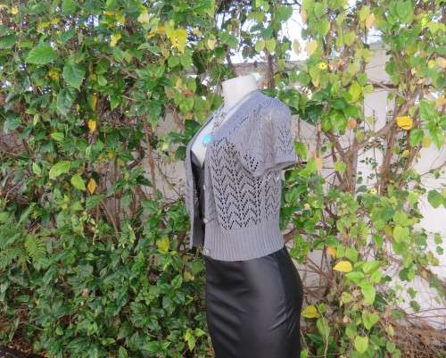 Sweet capped sleeve ash grey V front button down cover up/cardigan.Size 36 . As new.