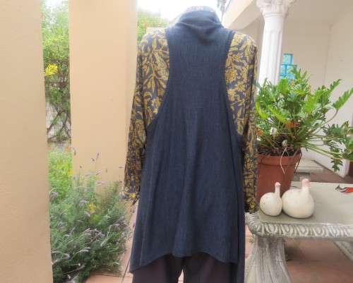 Handy extra long slate grey knitted 100% acrylic waterfall style gilet.Size 42 to 44.Fringed.As new