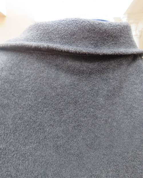 Handy dark grey zip-up fleezy stretch polyester waistcoat by RACHEL in size 46/22. Good condition