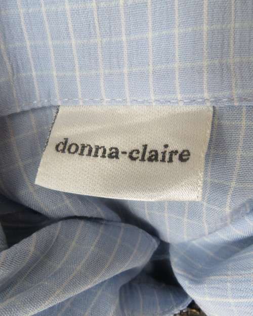 Beautiful slightly creased blue/white small check long sleeve button down top.Size 44/20.As new