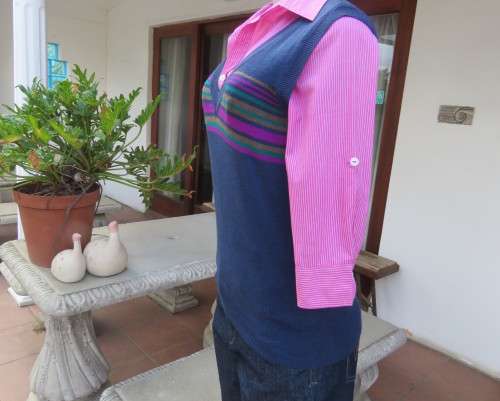 Handy navy V neck acrylic/nylon knitted pullover size 36/12 by WOOLWORTHS. Stripes on front.