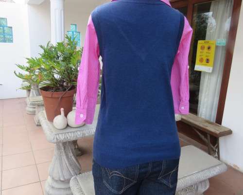 Handy navy V neck acrylic/nylon knitted pullover size 36/12 by WOOLWORTHS. Stripes on front.