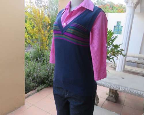 Handy navy V neck acrylic/nylon knitted pullover size 36/12 by WOOLWORTHS. Stripes on front.