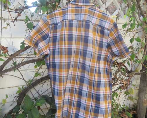Handsome DAVID JONES short sleeve pure cotton checked shirt in rust/navy/white. Size X Large.As new.