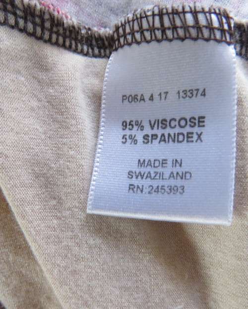 Smart soft long sleeve top in cream/brown/red block pattern.Cream underlay.Size 42/18.Cowl collar.