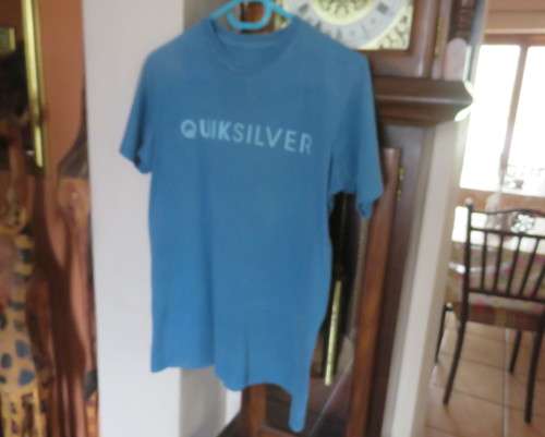 QUIKSILVER steel blue short sleeve T shirt for boy 13 to 14 yrs old. 100% cotton.Very good cond.