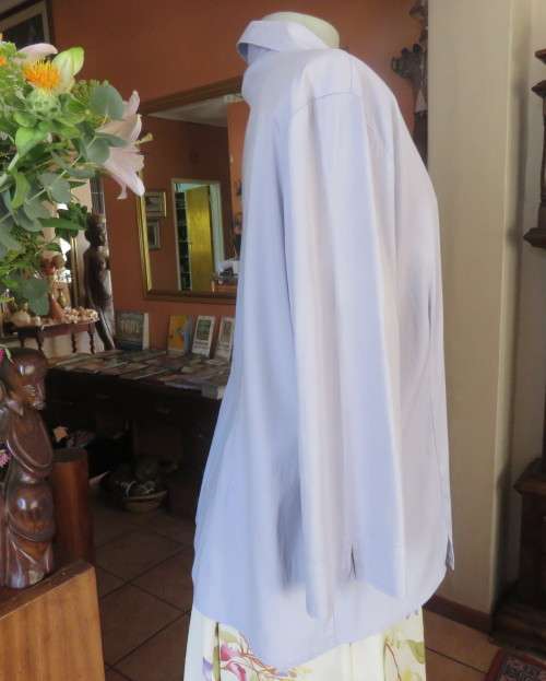 Smart FRED DAVID long sleeve lilac button down blouse with shirt collar.Size 44/20.From USA. New con