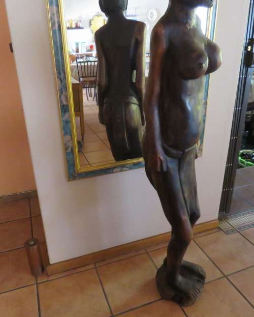 Piece of art!! Hand carved 1.62 meter high wooden statue of African woman. Very Heavy! Hard wood.