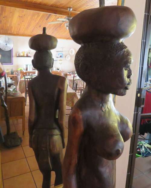 Piece of art!! Hand carved 1.62 meter high wooden statue of African woman. Very Heavy! Hard wood.