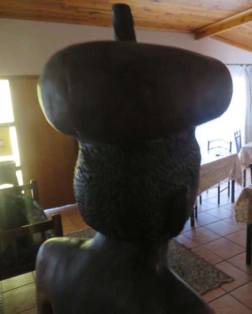 Piece of art!! Hand carved 1.62 meter high wooden statue of African woman. Very Heavy! Hard wood.