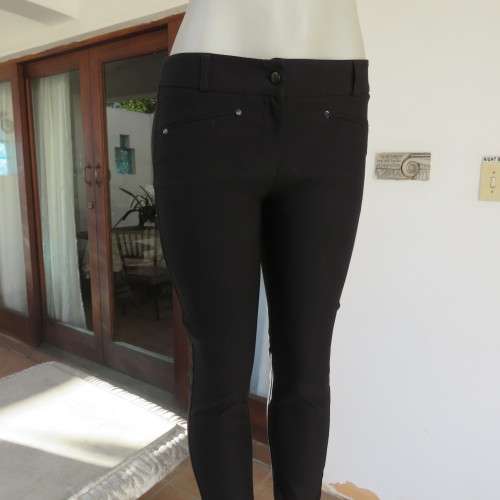 Perfect fit black rayon/nylon stretch skinny pants from OASIS size 34/10. Two front dummies. New